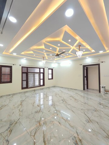 Parking in 3 BHK Builder Floor at Iti Layout – for Rent