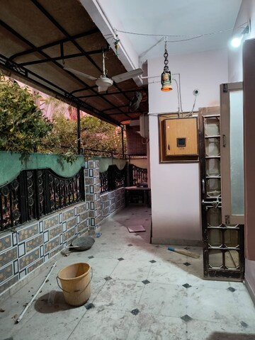 Room in 3 BHK Villa at Chandkheda – for Rent