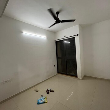 Room in 2 BHK Apartment at Lodha Palava Downtown, Taloja Bypass Road – for Rent