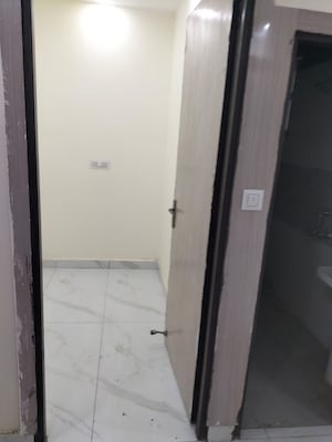 Room in 2.5 BHK Apartment at Sector 1 – for Sale