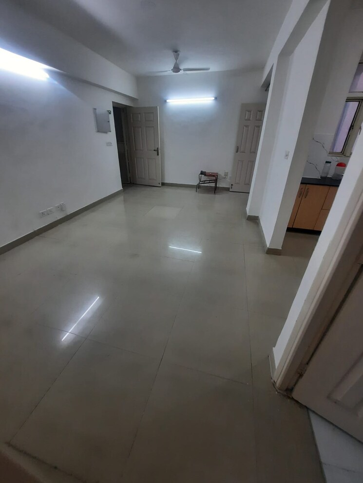 Room, supertech-cape-town 2 Bedroom 1082 Sq.Ft. Apartment In Sector 74 Noida 8813544