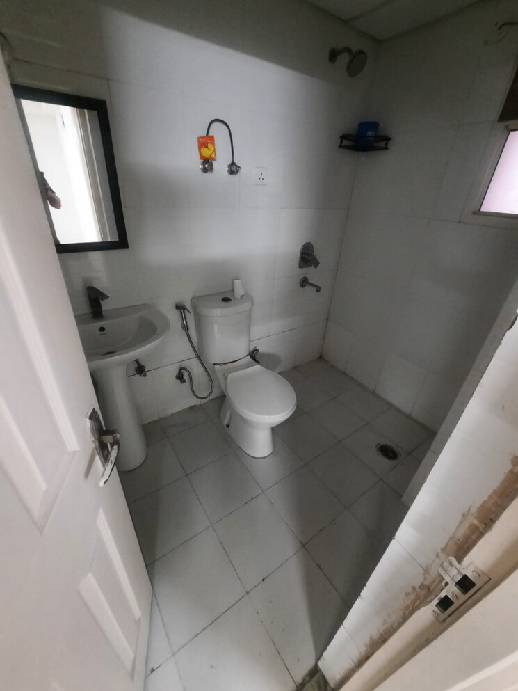 Bathroom, supertech-cape-town 2 Bedroom 1082 Sq.Ft. Apartment In Sector 74 Noida 8813544