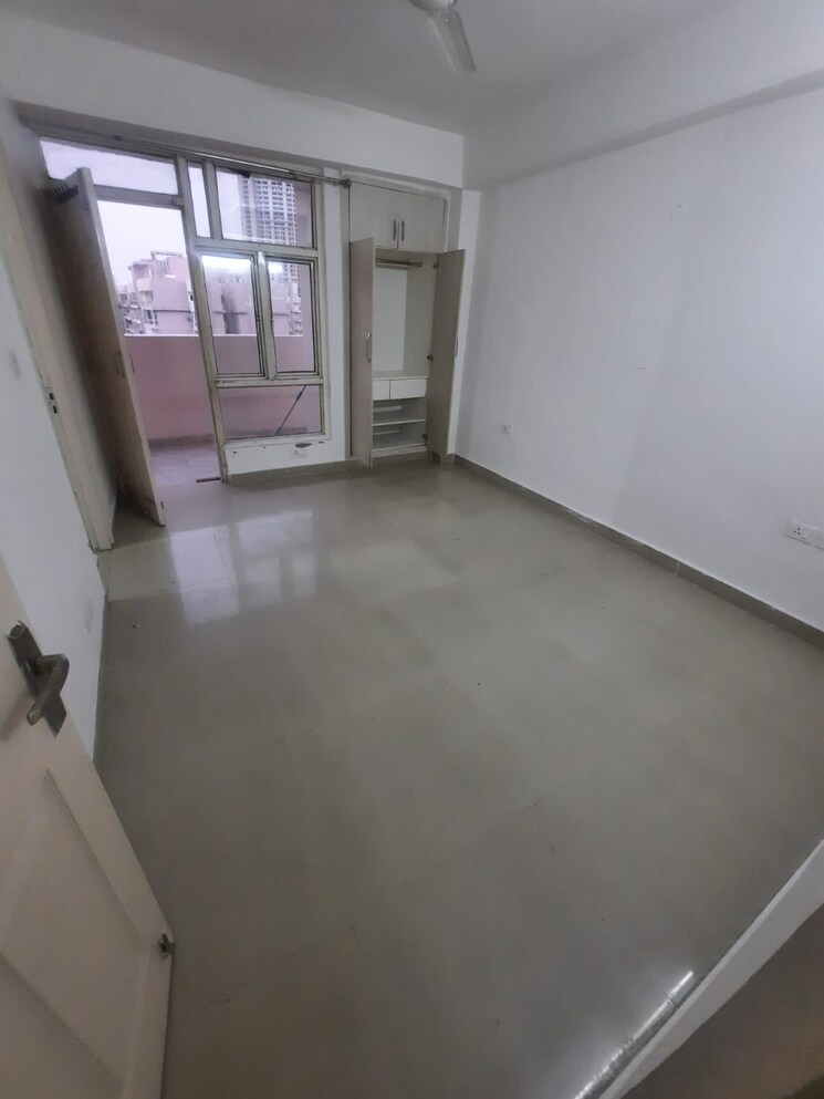 Room, supertech-cape-town 2 Bedroom 1082 Sq.Ft. Apartment In Sector 74 Noida 8813544