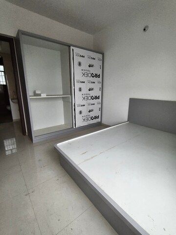 Room in 3 BHK Apartment at Ideal Colony – for Rent
