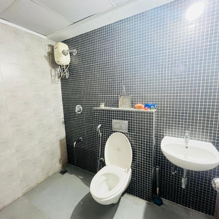 Bathroom, lodha-lakeshore-greens 2 Bedroom 738 Sq.Ft. Apartment In Hedutane Thane 8813575