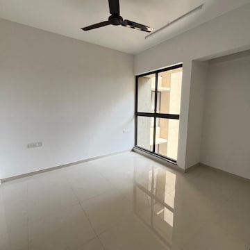 Room in 1 BHK Apartment at Lodha Palava Downtown, Taloja Bypass Road – for Rent