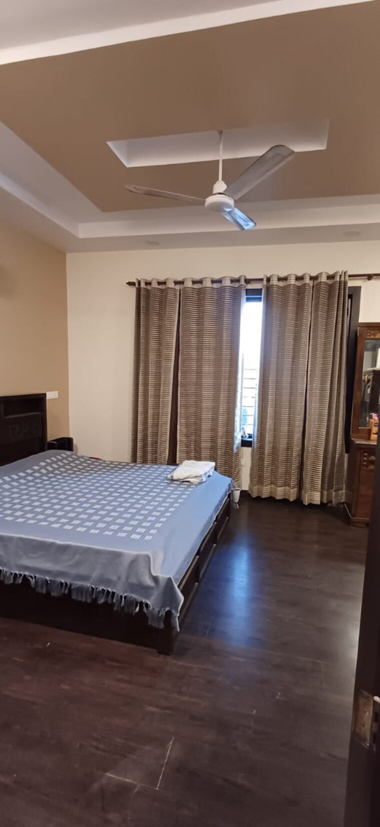 Room, sector 19 6+ Bedroom 350 Sq.Yd. Independent House In Sector 19 Faridabad 8813606