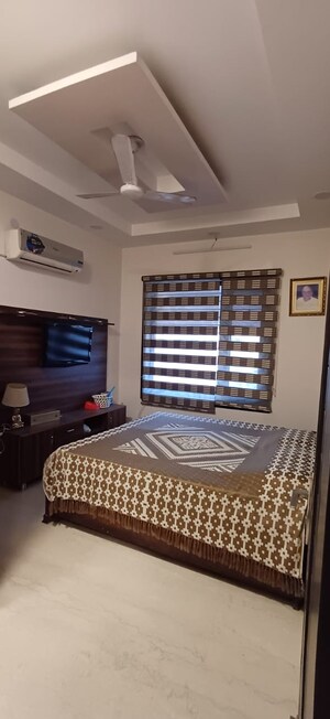 Room in 6+ BHK Independent House at Sector 19 – for Sale