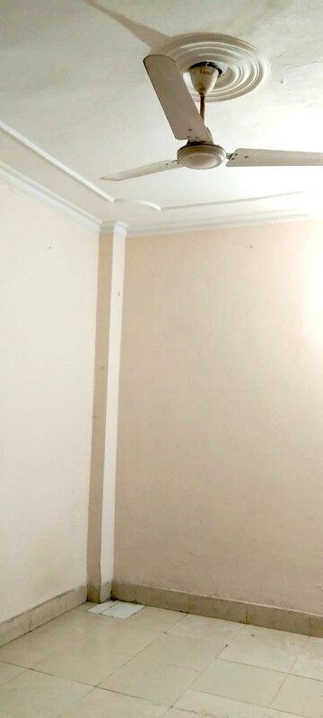 Room in 1 BHK Builder Floor at Mehrauli – for Rent