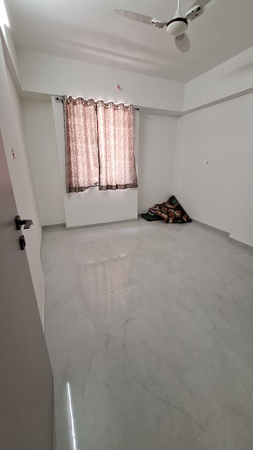 Furnished Amenities in 1 BHK Apartment at LB Nitish Lambodar, Warje – for Rent
