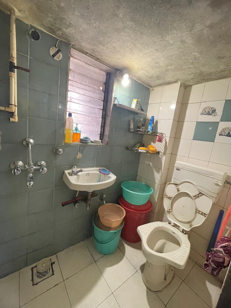 Master Bedroom, divya-smith-chs 1 Bedroom 470 Sq.Ft. Apartment In Kandivali West Mumbai 8813635