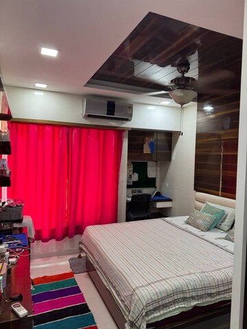 Bedroom in 3 BHK Apartment at Hiranandani Meadows, Manpada – for Rent