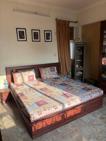 Bedroom in 3 BHK Apartment at Hiranandani Meadows, Manpada – for Rent