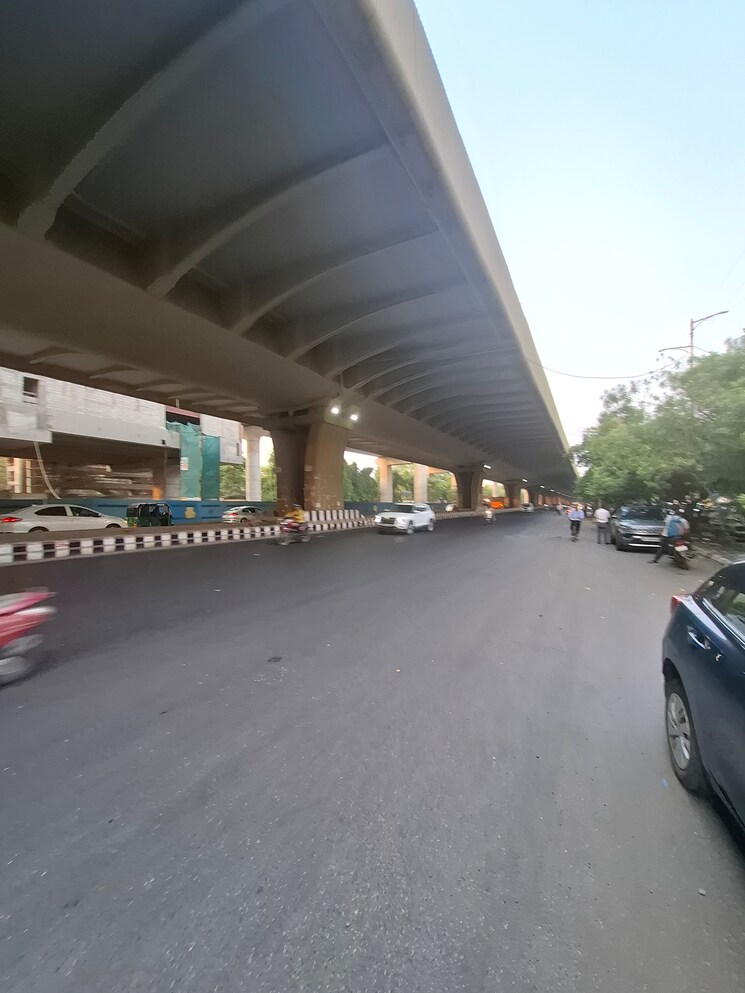 undefined, pushpanjali enclave Commercial Office Space 3000 Sq.Ft. In Pushpanjali Enclave Delhi 8813685