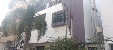 5 BHK Independent House – Exterior View View at Yashwant Niwas Road - for Sale