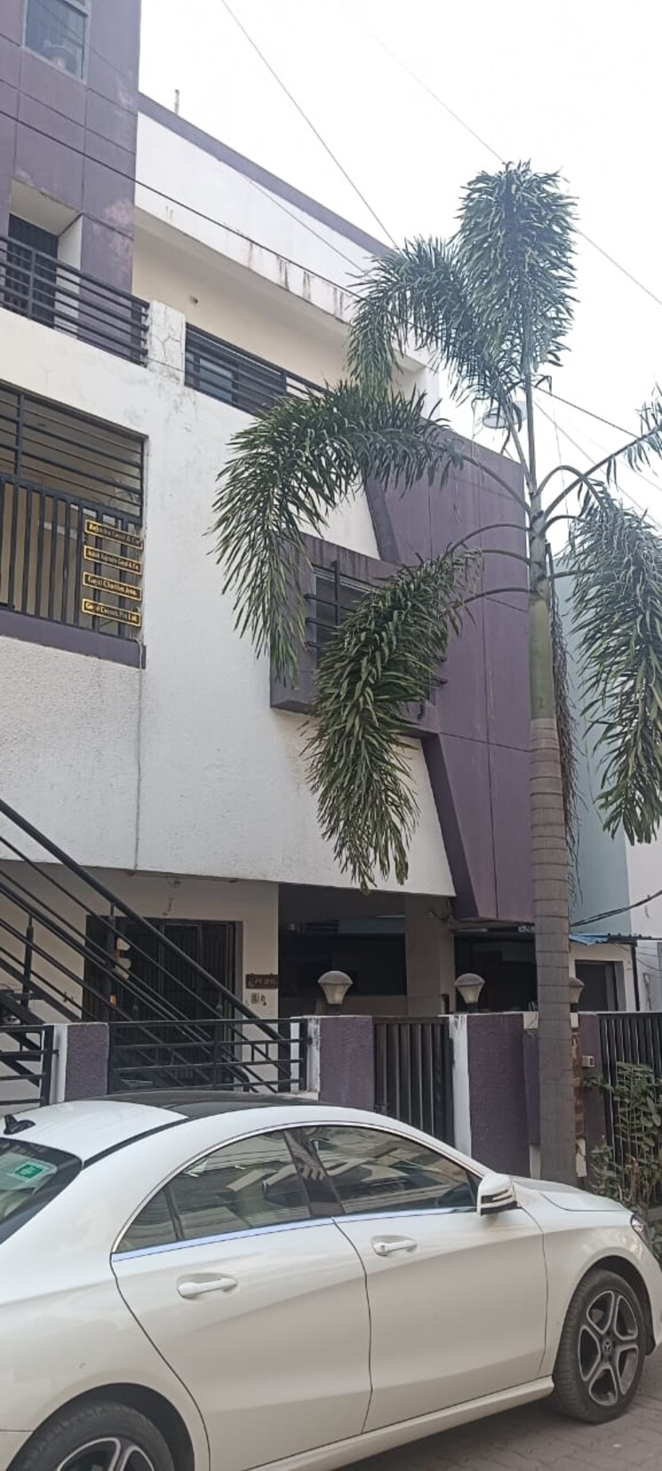 undefined, yashwant niwas road 5 Bedroom 4500 Sq.Ft. Independent House In Yashwant Niwas Road Indore 8813702