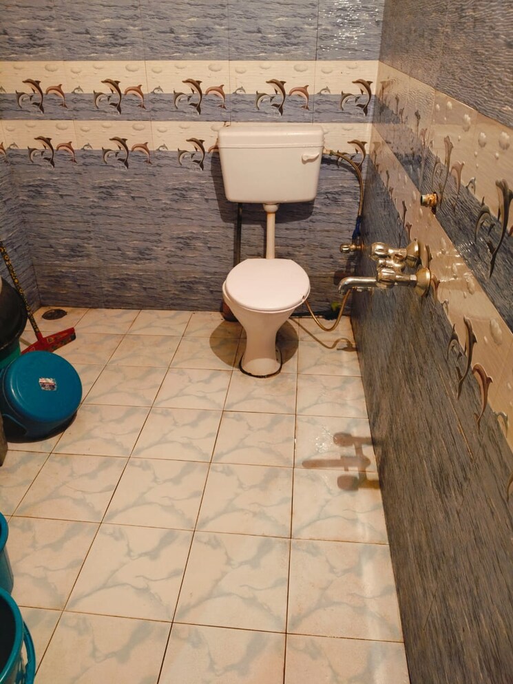 Master Bedroom, kamyana bharari road 6+ Bedroom 1000 Sq.Ft. Independent House In Kamyana Bharari Road Shimla 8813717