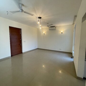 Room in 3 BHK Builder Floor at RBC II, Sushant Lok I – for Rent