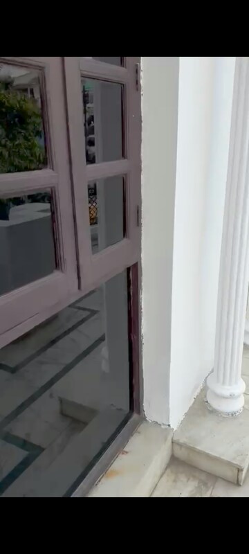 Building Lobby in 6+ BHK Independent House at Sector 41 – for Rent