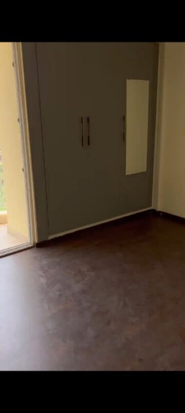 Room in 3.5 BHK Apartment at Rise Organic Homes, Mahurali – for Rent