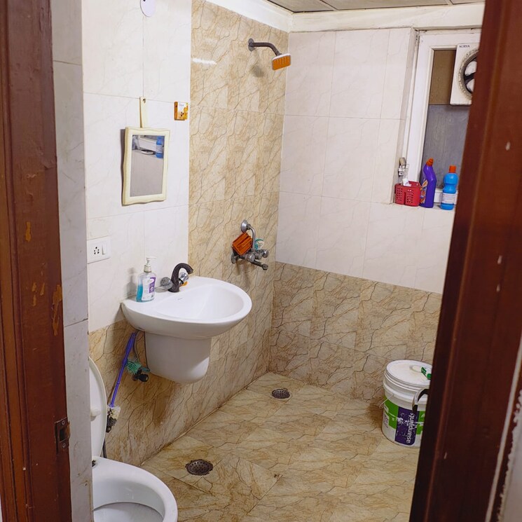 Bathroom, urbtech-xaviers 2 Bedroom 959 Sq.Ft. Apartment In Sector 168 Noida 8813734