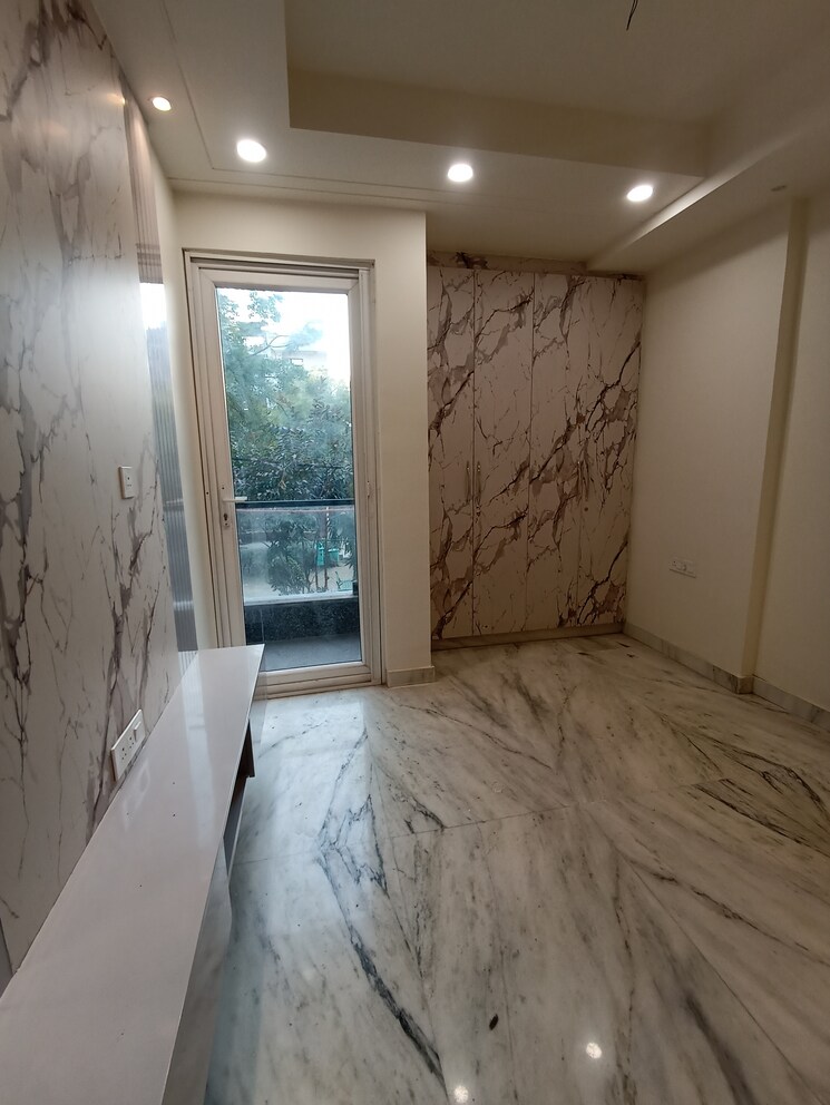 Bedroom, navbharat-apartments 2.5 Bedroom 1000 Sq.Ft. Apartment In Paschim Vihar Delhi 8813746