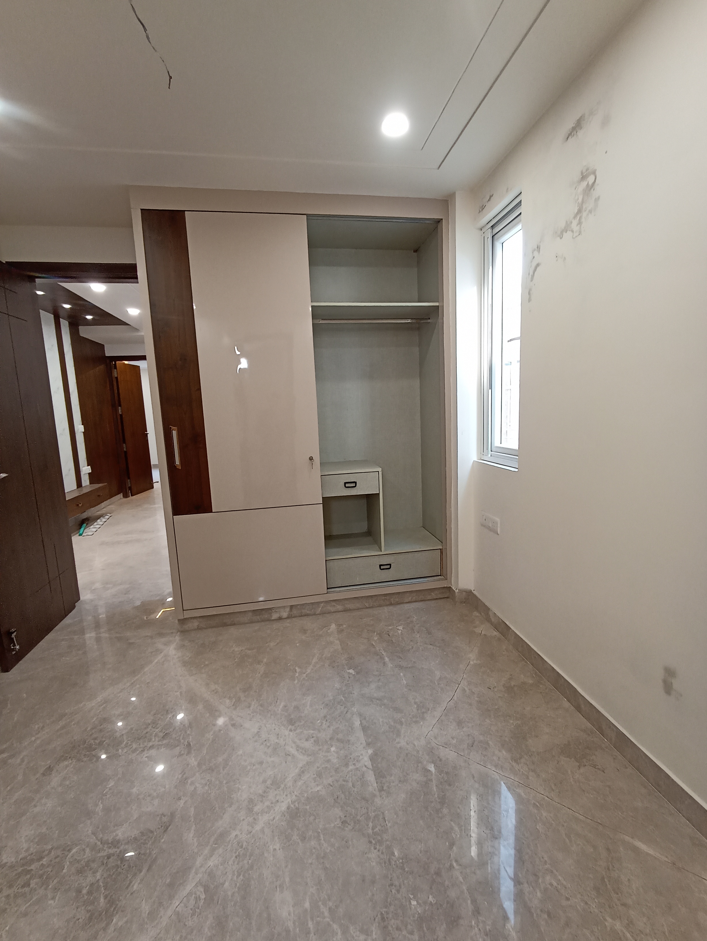 2.5 BHK Apartment For Rent in Navbharat Apartments