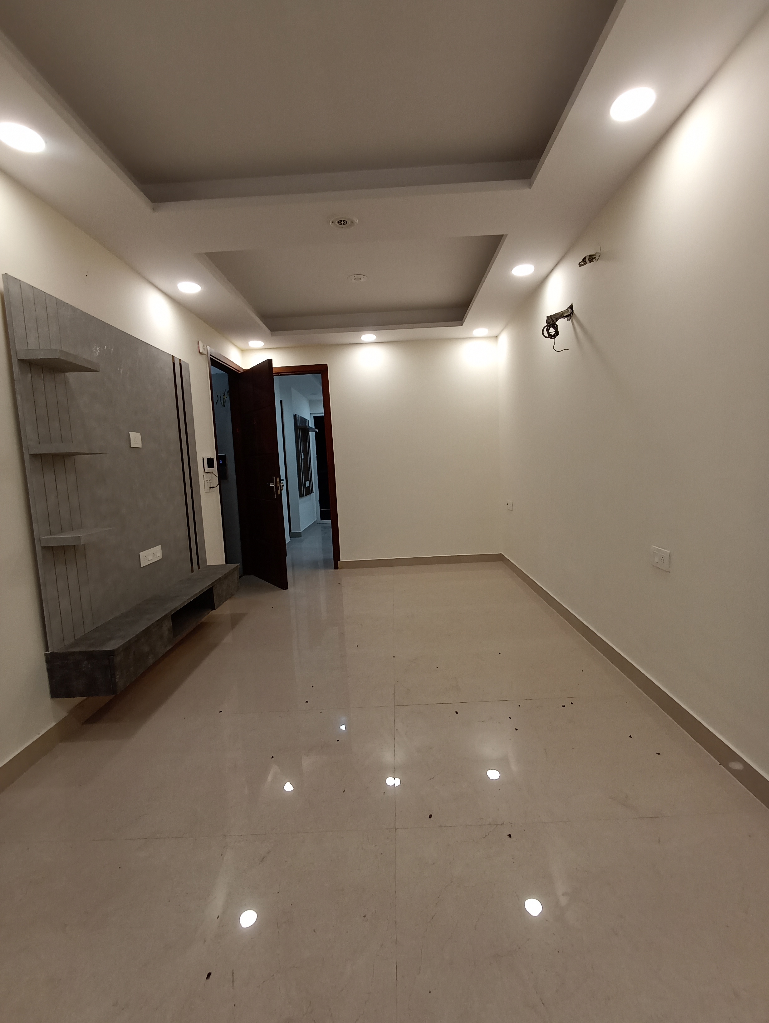 2.5 BHK Apartment For Rent in Madhur Apartment