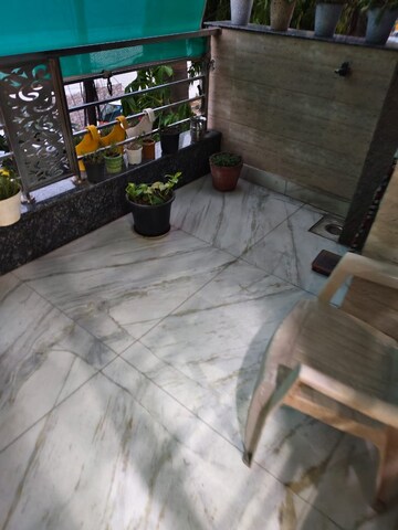 Parking in 3 BHK Independent House at Sector 56 – for Rent