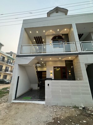 3 BHK Villa For Sale in Sector 124