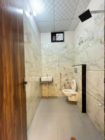 Bathroom in 2 BHK Builder Floor at Mohit House, Sushant Lok I – for Rent