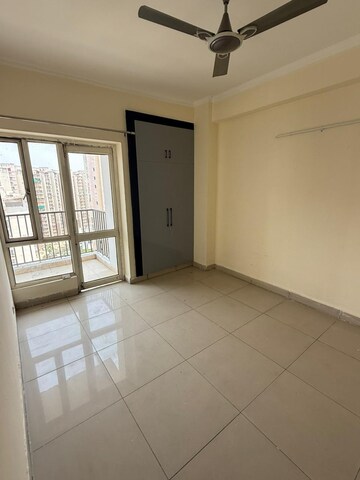 Room in 2 BHK Villa at RWA Apartments Sector 41, Sector 41 – for Rent