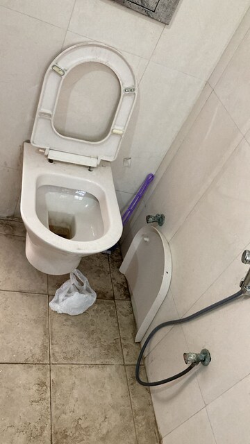 Bathroom in 2 BHK Villa at RWA Apartments Sector 41, Sector 41 – for Rent