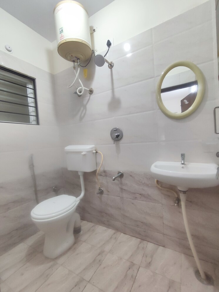 Bathroom, btm layout stage 2 1 Bedroom 550 Sq.Ft. Builder Floor In Btm Layout Stage 2 Bangalore 8813823