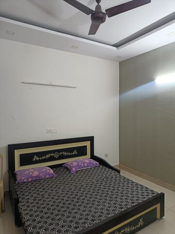 Bedroom in 1 RK Villa at RWA Apartments Sector 39, Sector 39 – for Rent