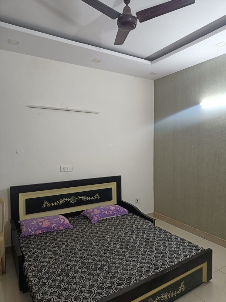 Bedroom, rwa-apartments-sector-39 1 RK 450 Sq.Ft. Villa In Sector 39 Noida 8813838
