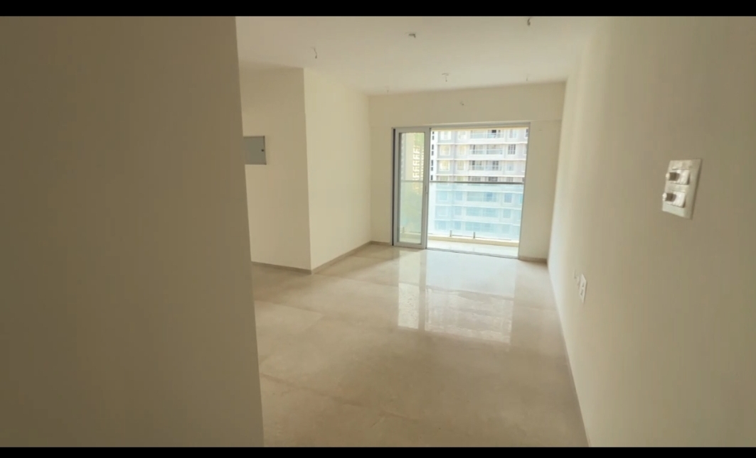 2.5 BHK Apartment For Sale in Goregaon Vivan