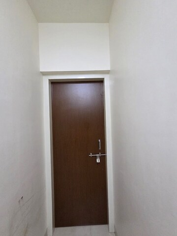 Room in 3.5 BHK Apartment at Bombay Sappers Colony, Wadgaon Sheri – for Rent