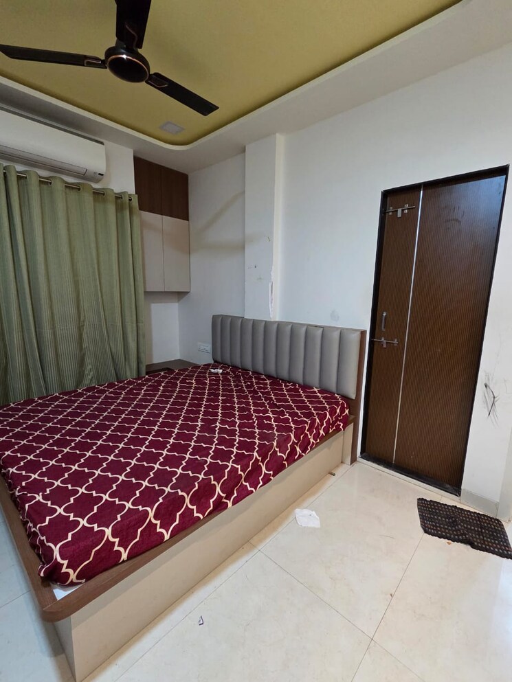 Bedroom, bombay-sappers-colony 3.5 Bedroom 1800 Sq.Ft. Apartment In Wadgaon Sheri Pune 8813856