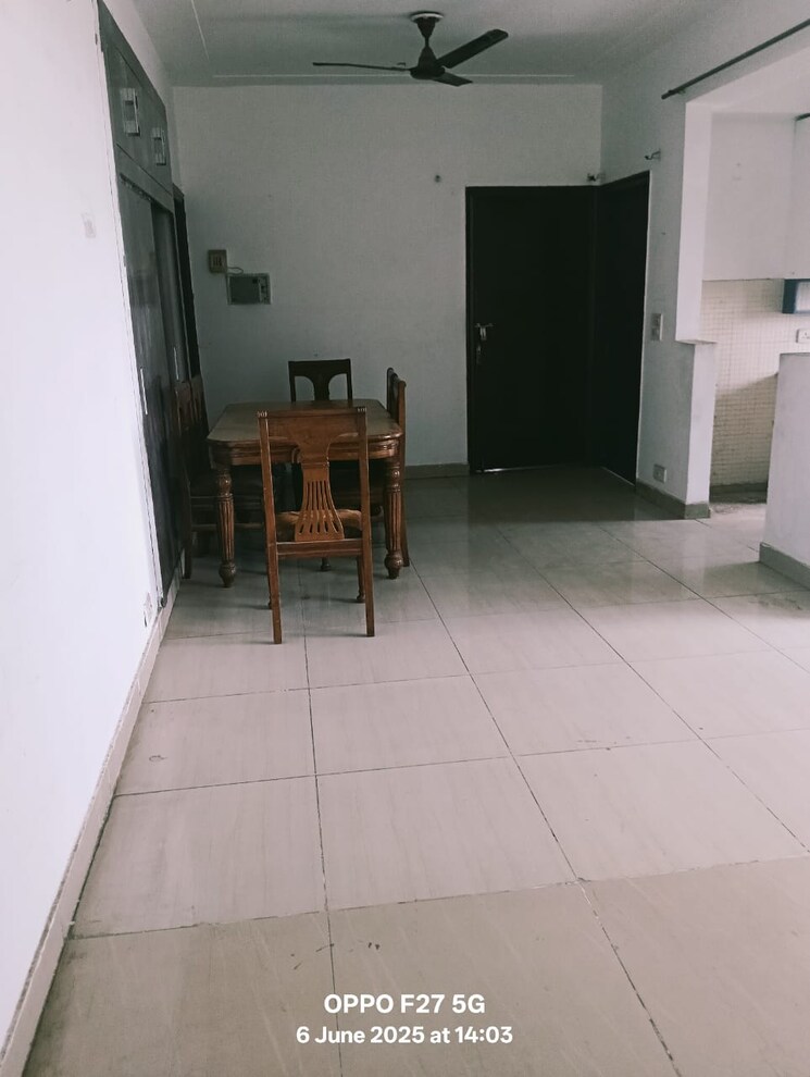 Room, crossing-republik 2 Bedroom 1270 Sq.Ft. Apartment In Crossing Republic Ghaziabad 8813955