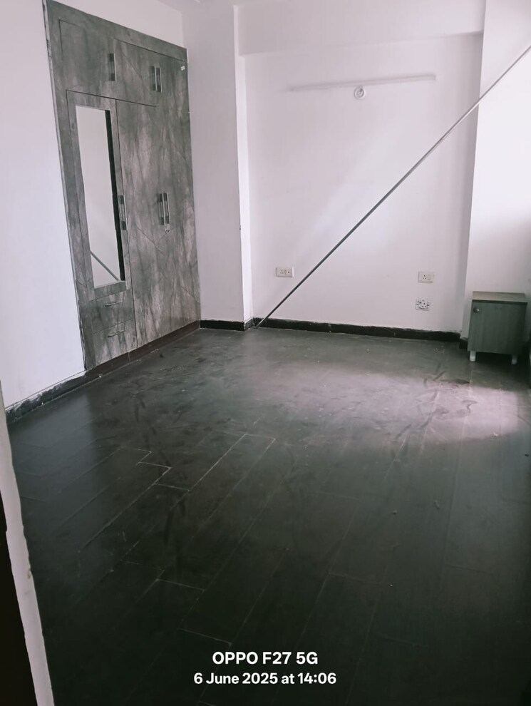 Room, crossing-republik 2 Bedroom 1270 Sq.Ft. Apartment In Crossing Republic Ghaziabad 8813955