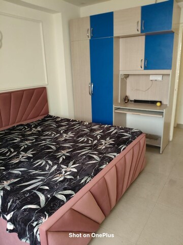 Bedroom in 2.5 BHK Apartment at Supertech Cape Town, Sector 74 – for Rent