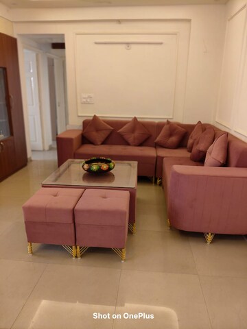 Living Room in 2.5 BHK Apartment at Supertech Cape Town, Sector 74 – for Rent