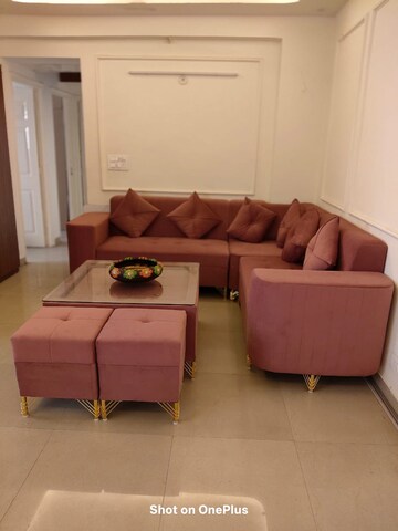 Master Bedroom in 2.5 BHK Apartment at Supertech Cape Town, Sector 74 – for Rent
