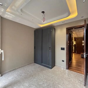 Room in 2.5 BHK Builder Floor at SA HOMES I, Uttam Nagar – for Sale