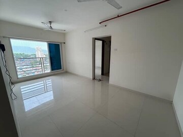 2 BHK Apartment For Rent in Romell Allure, Borivali East