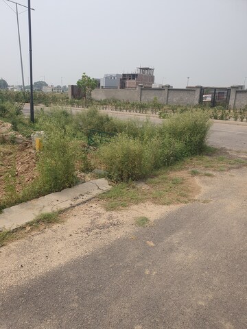  Plot – Exterior View View at Wave City, Wave City - for Sale