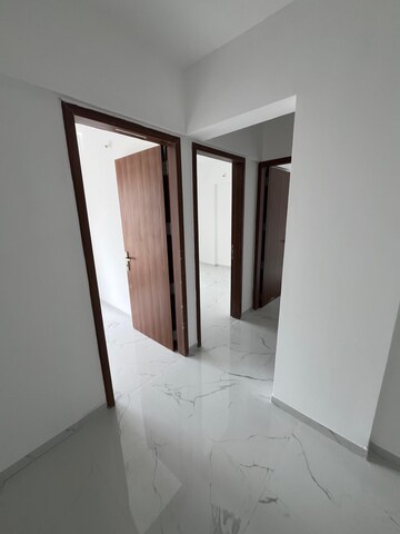 Room in 2.5 BHK Apartment at VTP Beaumonde, Kharadi – for Rent
