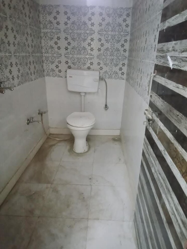 Bathroom, sa-homes-i 2.5 Bedroom 457 Sq.Ft. Builder Floor In Uttam Nagar Delhi 8814052