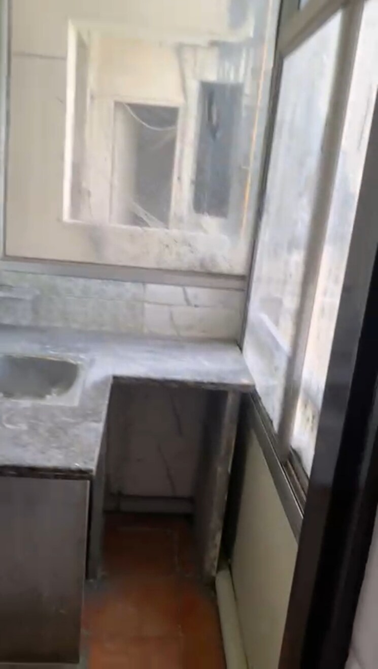 Kitchen, shiv-sai-ozone-park 3.5 Bedroom 2100 Sq.Ft. Apartment In Sector 86 Faridabad 8814054